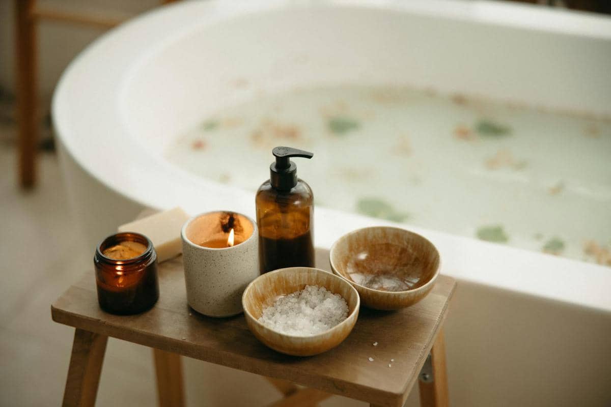 Lelah dan Stres? Coba Rahasia Bath Salt Buatan Sendiri Ini