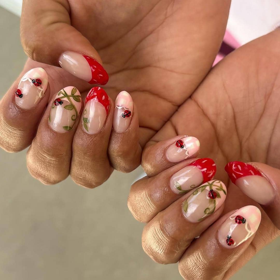 Inspirasi ladybug nails 
