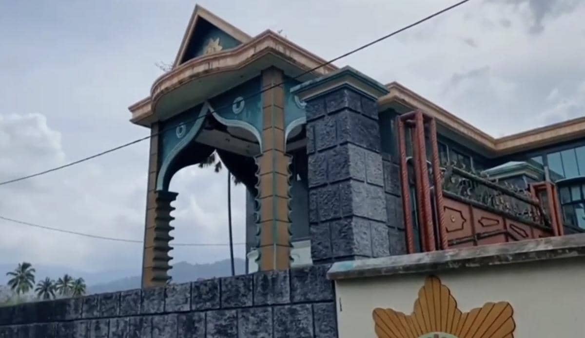 Istana Tunggang Bosar Jejak Kebangkitan Kesultanan Dhasa Nawalu