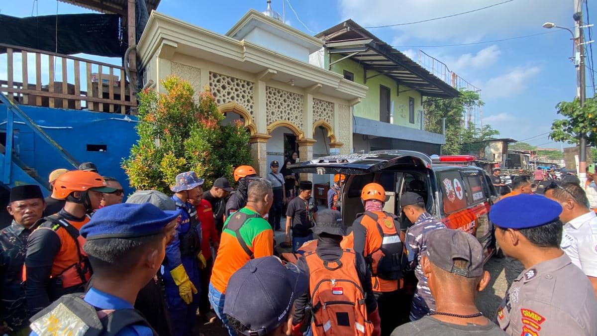 Nakhoda Ditemukan Tewas, Total 3 Nyawa Melayang di Laut Gresik