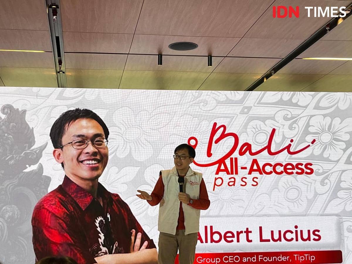 Potret peluncuran Bali All-Access Card oleh Albert Lucius, Group CEO & Founder of TipTip Indonesia, Jakarta Selatan