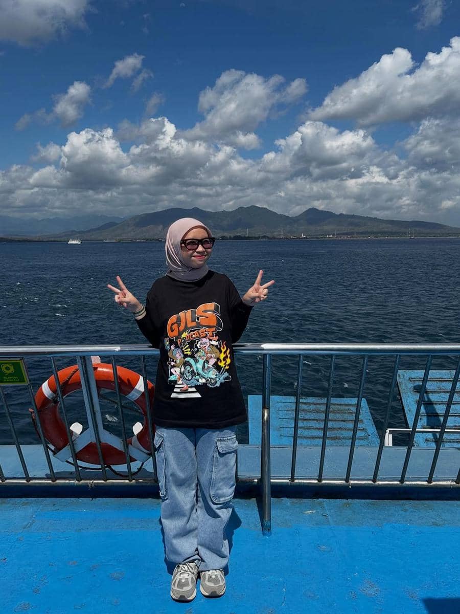 OOTD pemain film Agensi Rumah Tangga 