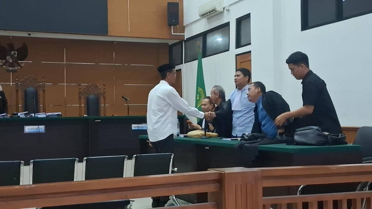 Rugikan Negara Rp2,2 M, Mantan Dirut PDAM Lebak Dituntut 4,5 Tahun