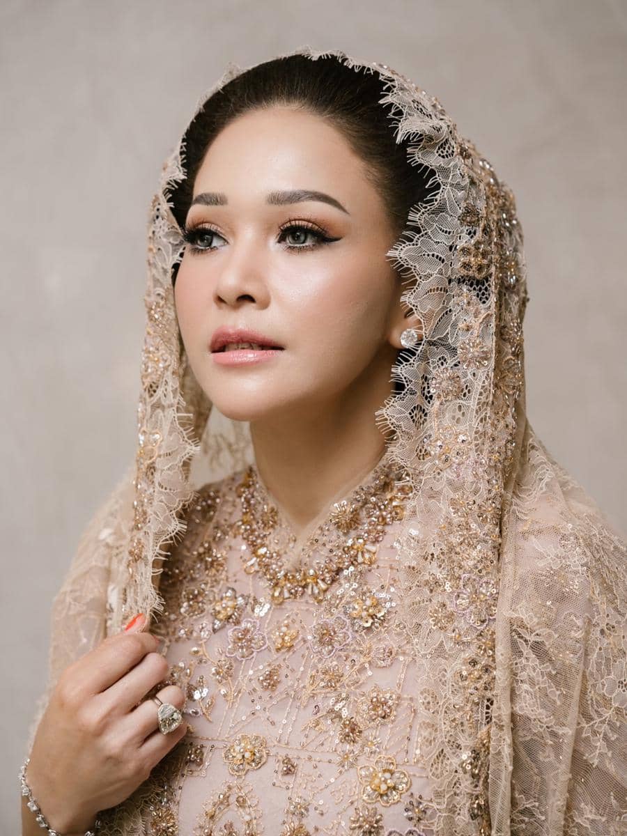 Maia Estianty di pernikahan El Rumi dan Syifa Hadju