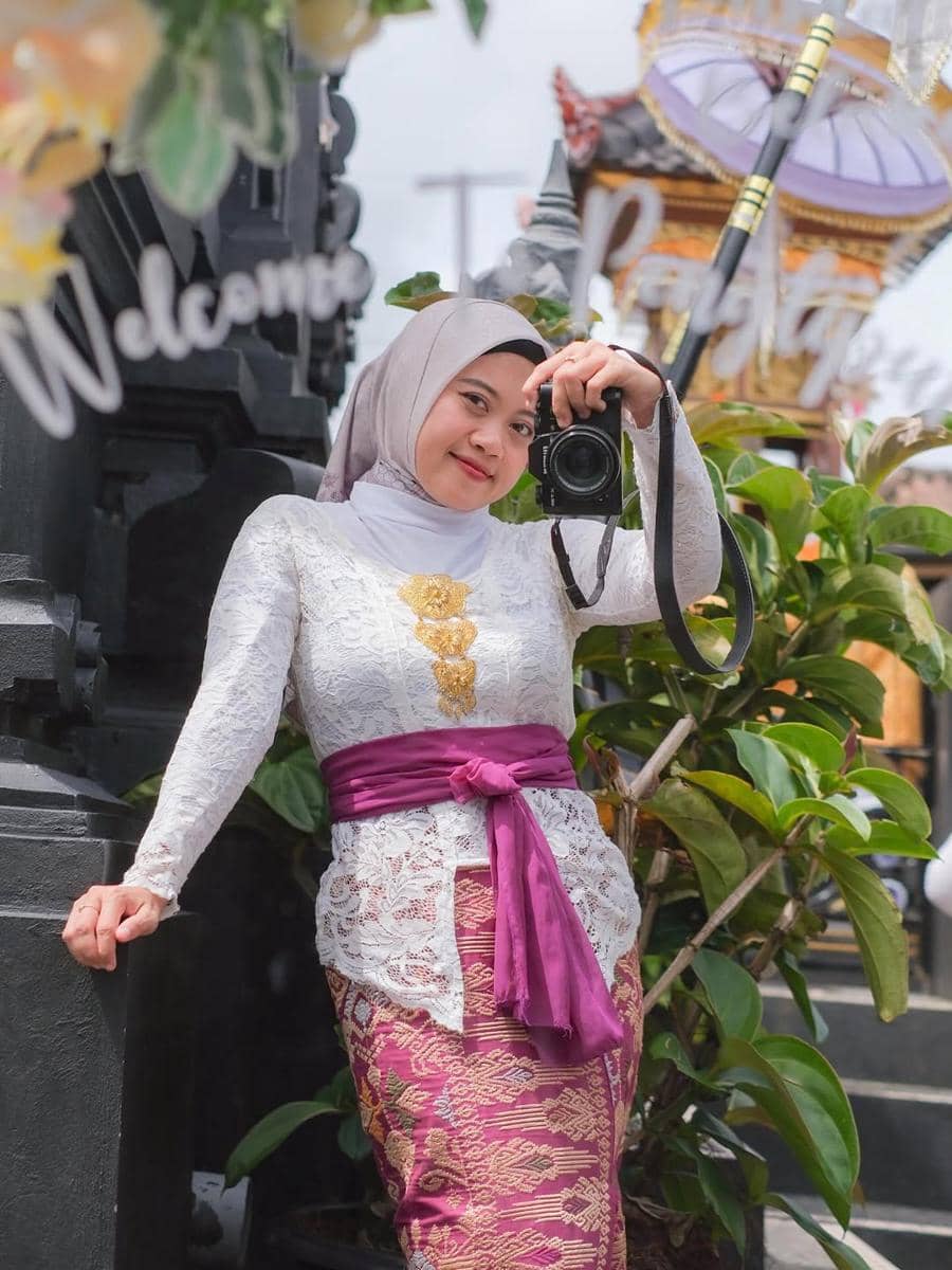 OOTD pemain film Agensi Rumah Tangga 