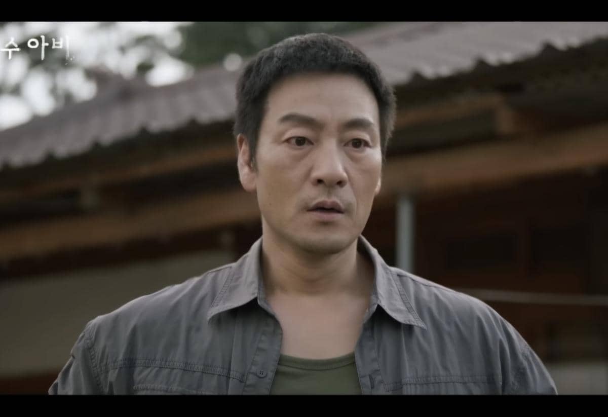 3 Hal yang Membuat Tae Joo Curiga pada Seok Man di The Scarecrow