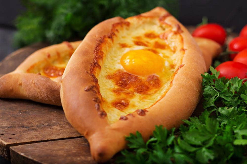 ilustrasi khachapuri 