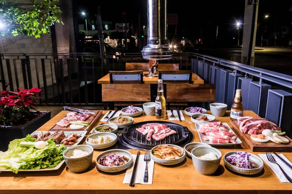 5 Alasan Selada Jadi Bungkus Daging BBQ Korea