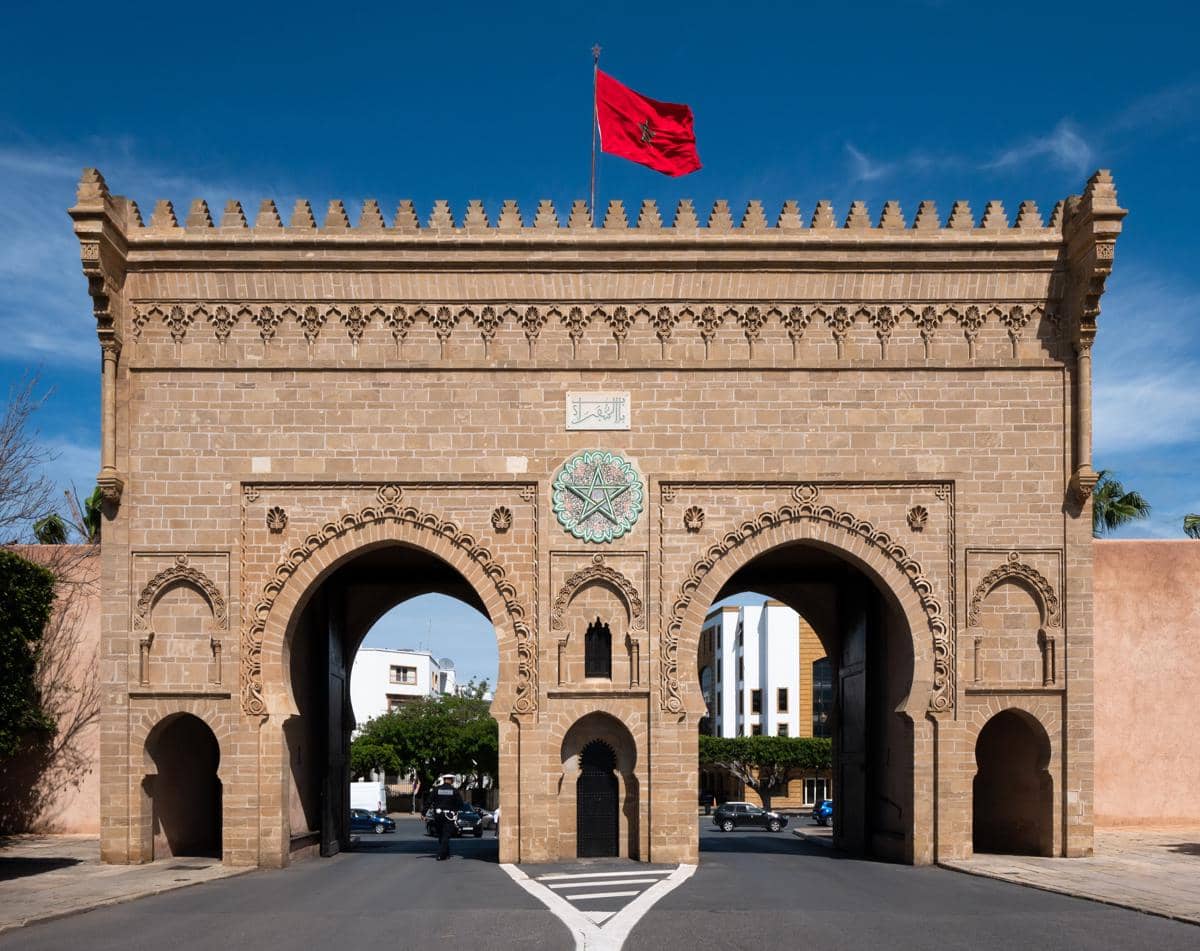 gerbang Bab al-Soufara di Rabat, arsitektur bersejarah yang menjadi bagian penting dari warisan dunia UNESCO.