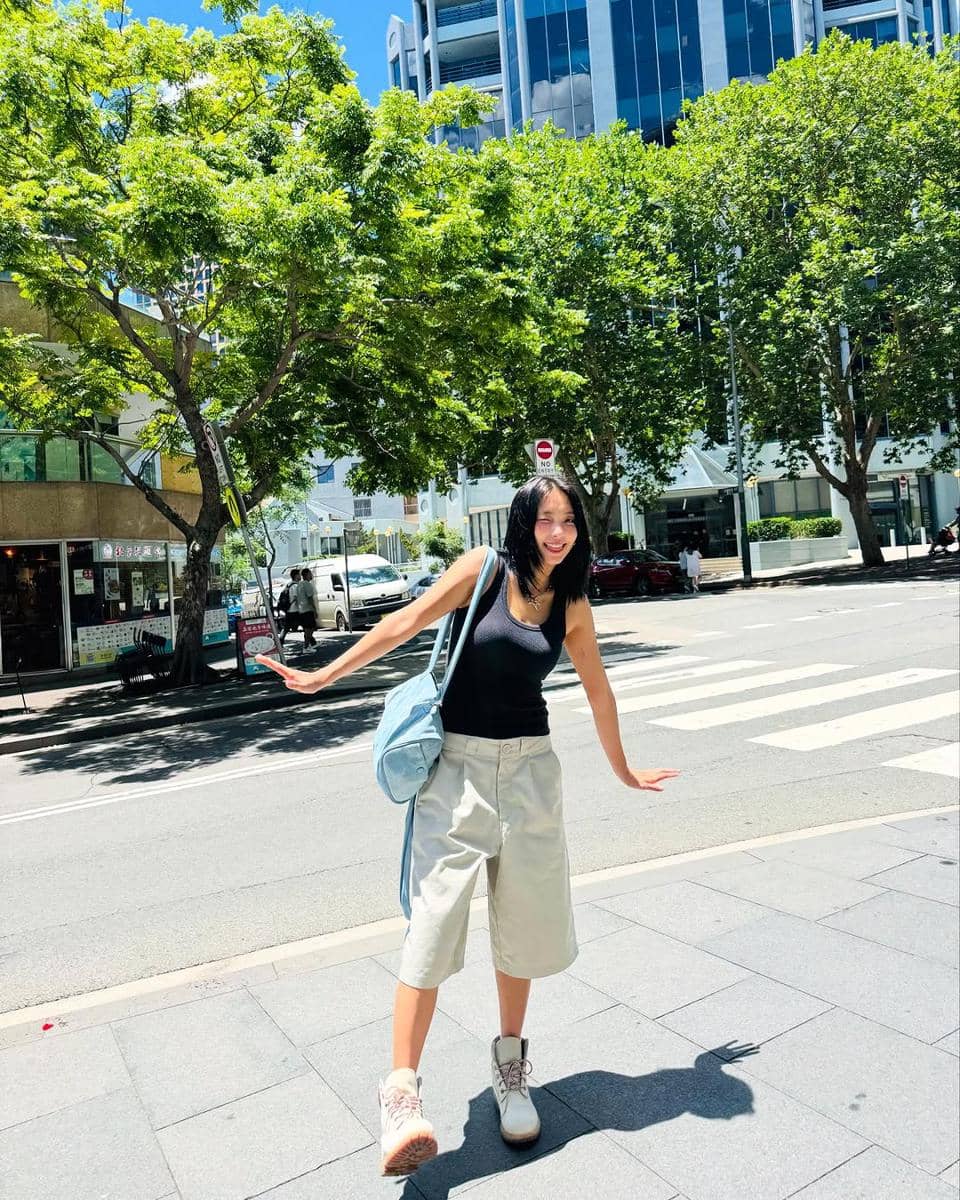 gaya musim panas ala Bora eks Sistar