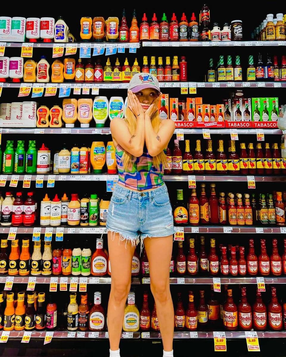 gaya musim panas ala Bora eks Sistar