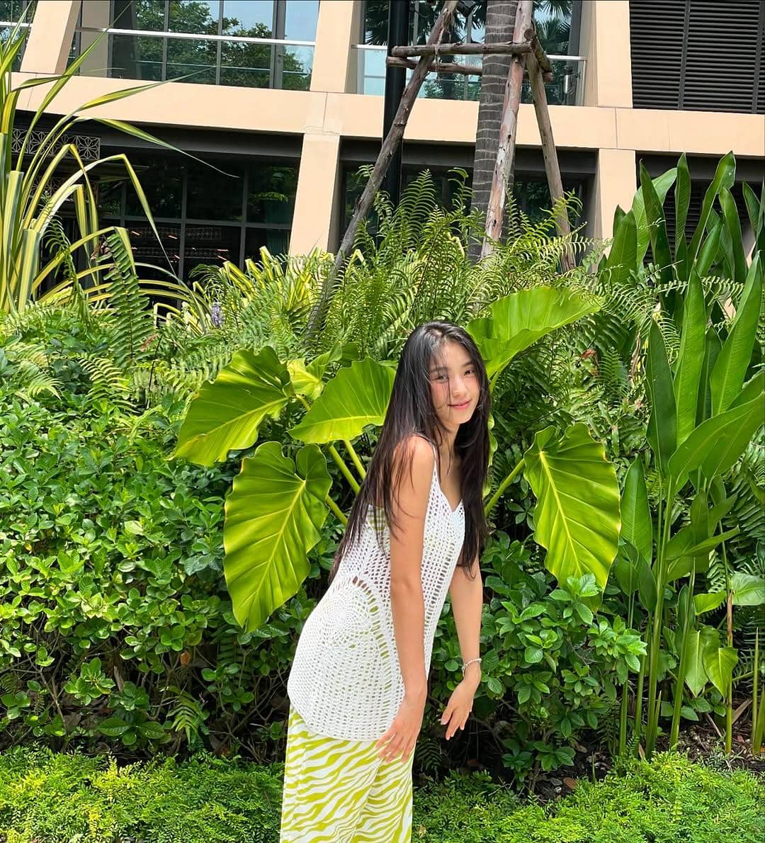 gaya musim panas ala Bora eks Sistar