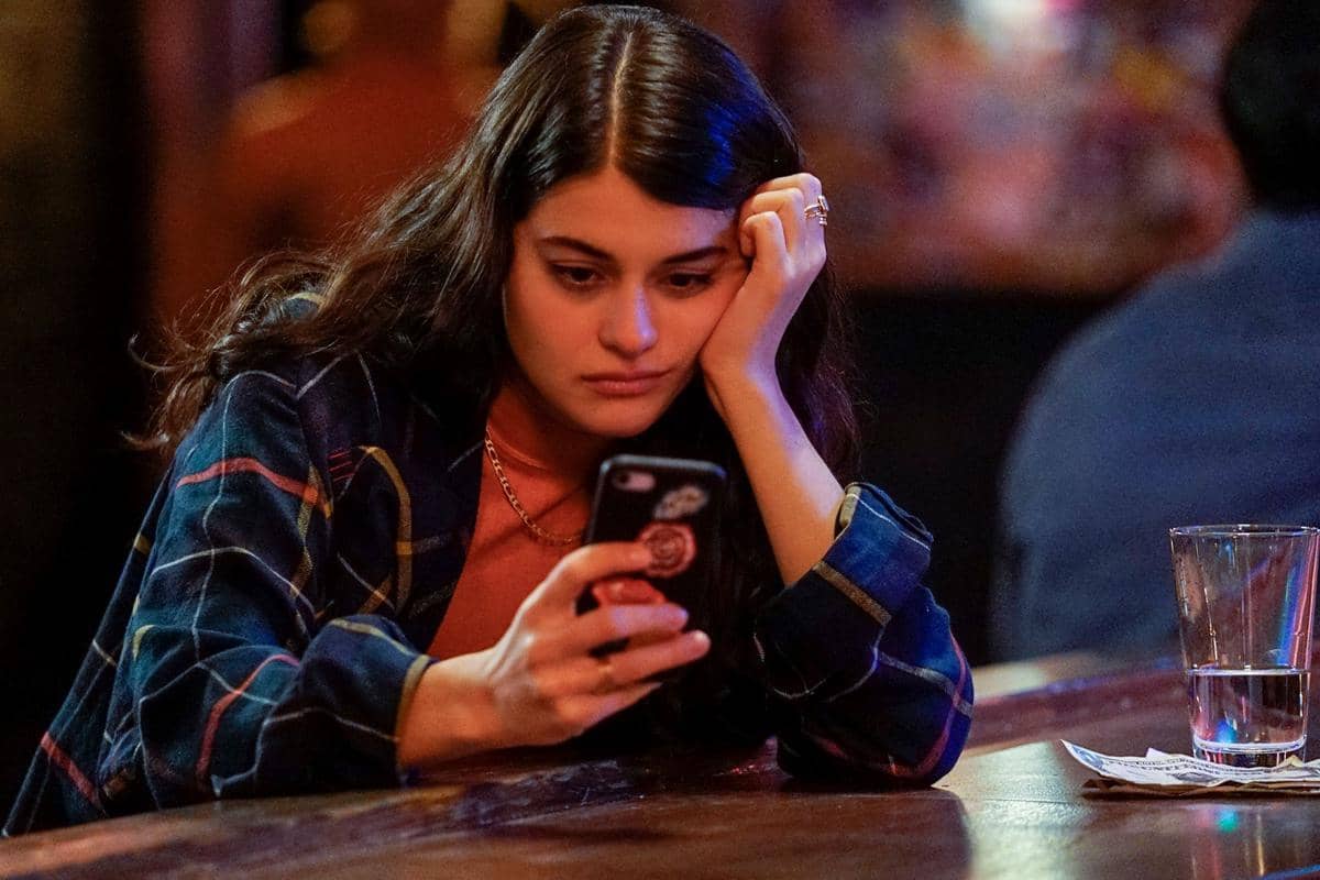 adegan dalam serial Single Drunk Female