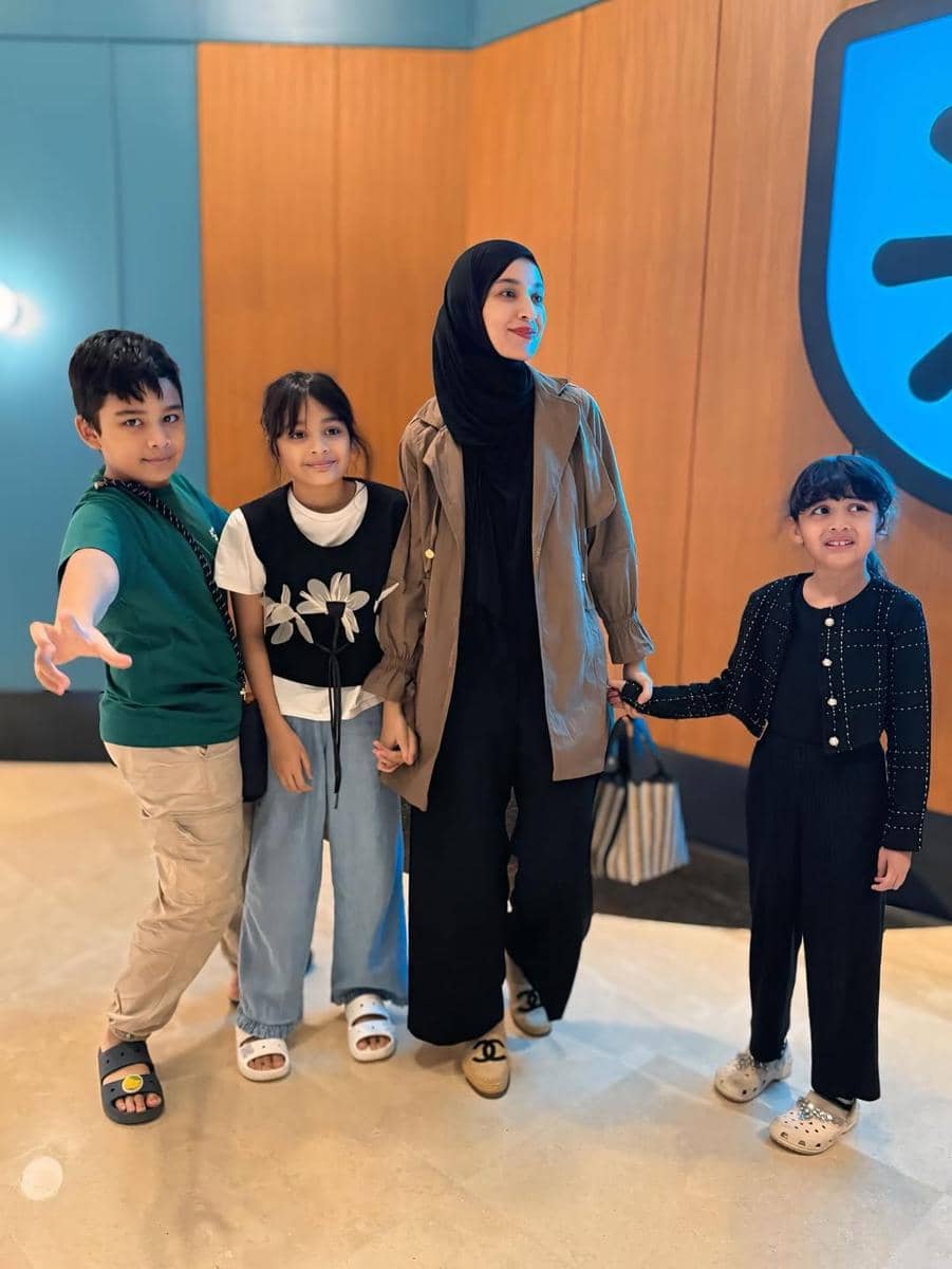 OOTD ibu dan anak ala Shireen Sungkar 