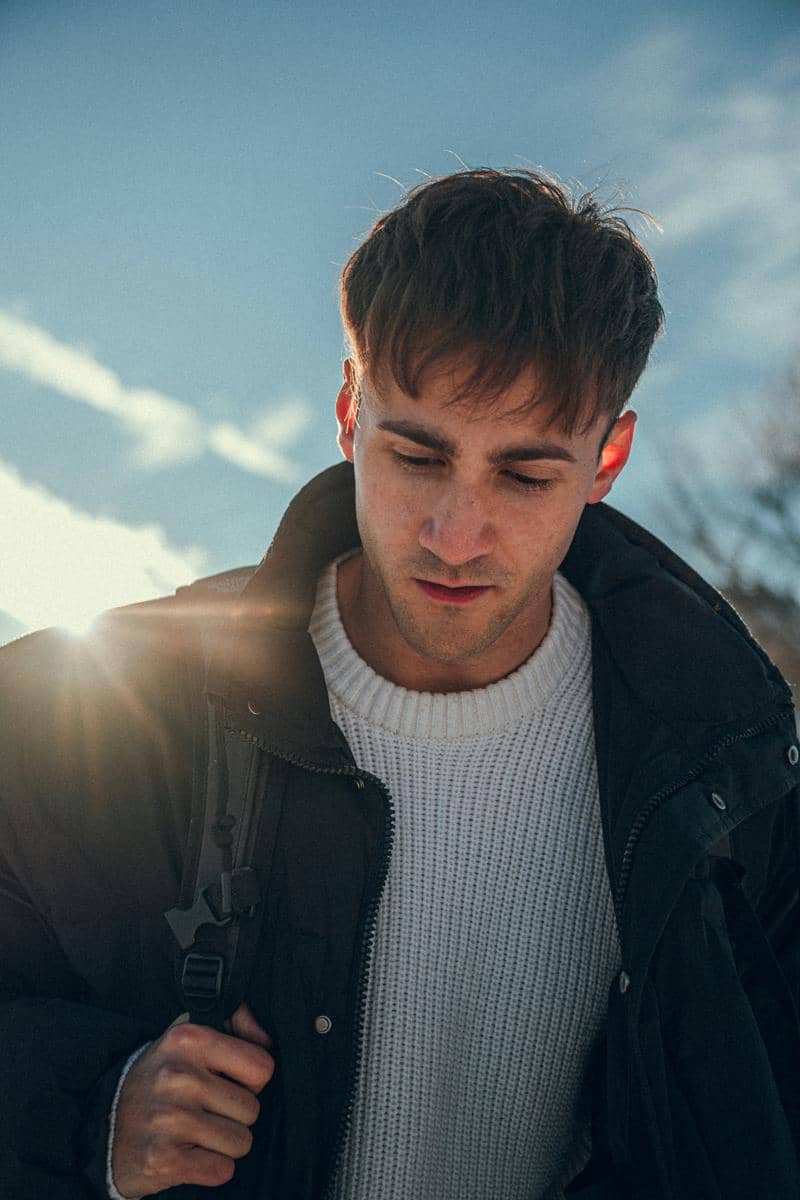 ilustrasi model rambut fringe cut (unsplash.com/Elia Massignan)