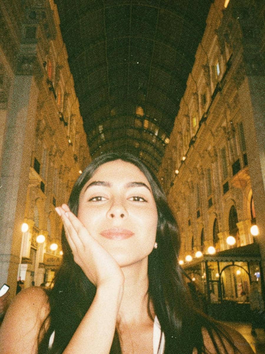 Mrunal Thakur