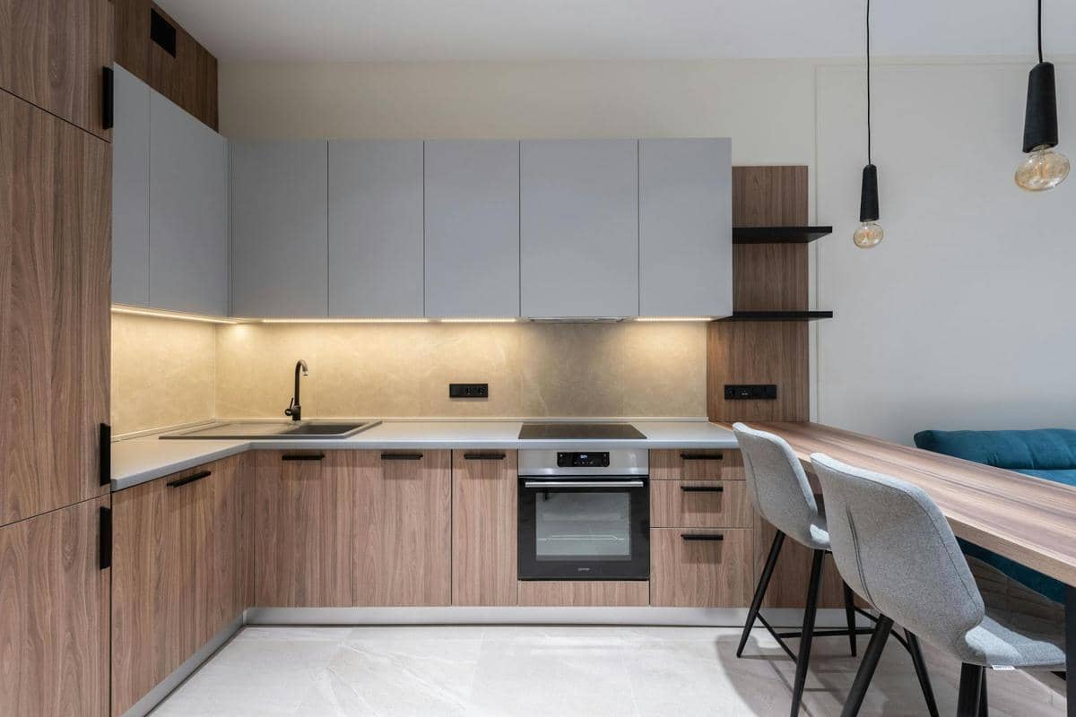 Cara Membuat Penutup Kolong Dapur Tanpa Tukang, Murah Meriah!
