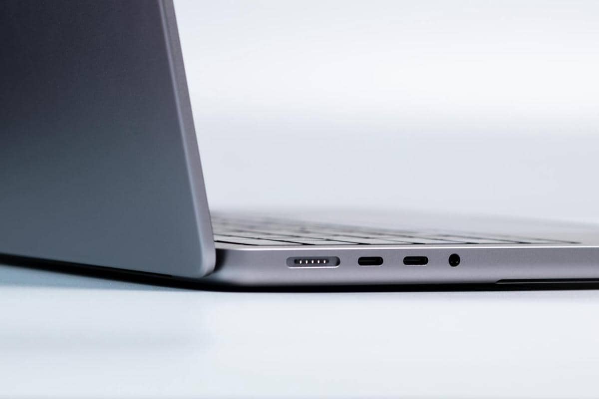 MacBook Pro M5
