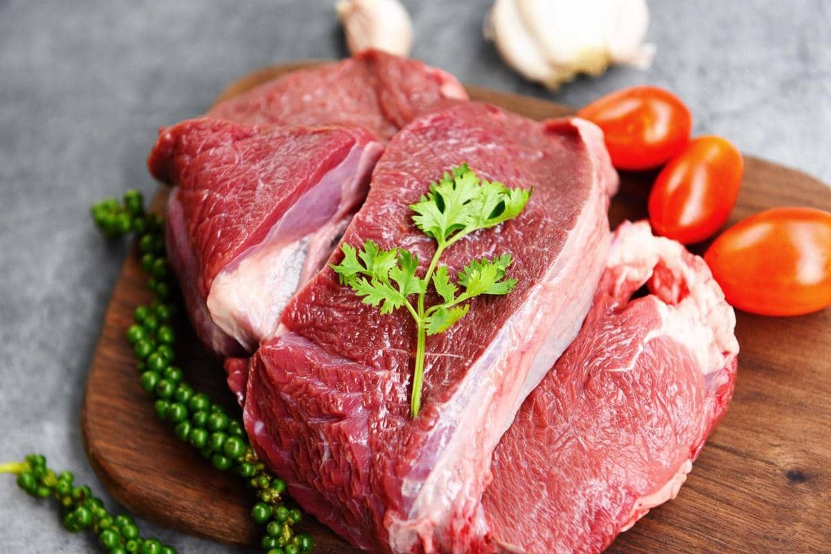 ilustrasi bahan daging sapi lada hitam mentega asin 