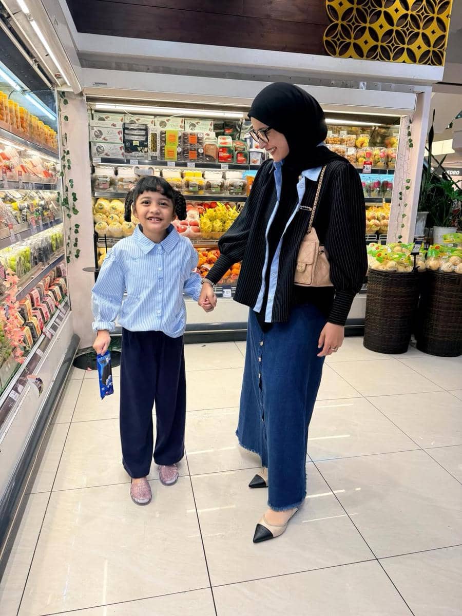 OOTD ibu dan anak ala Shireen Sungkar 