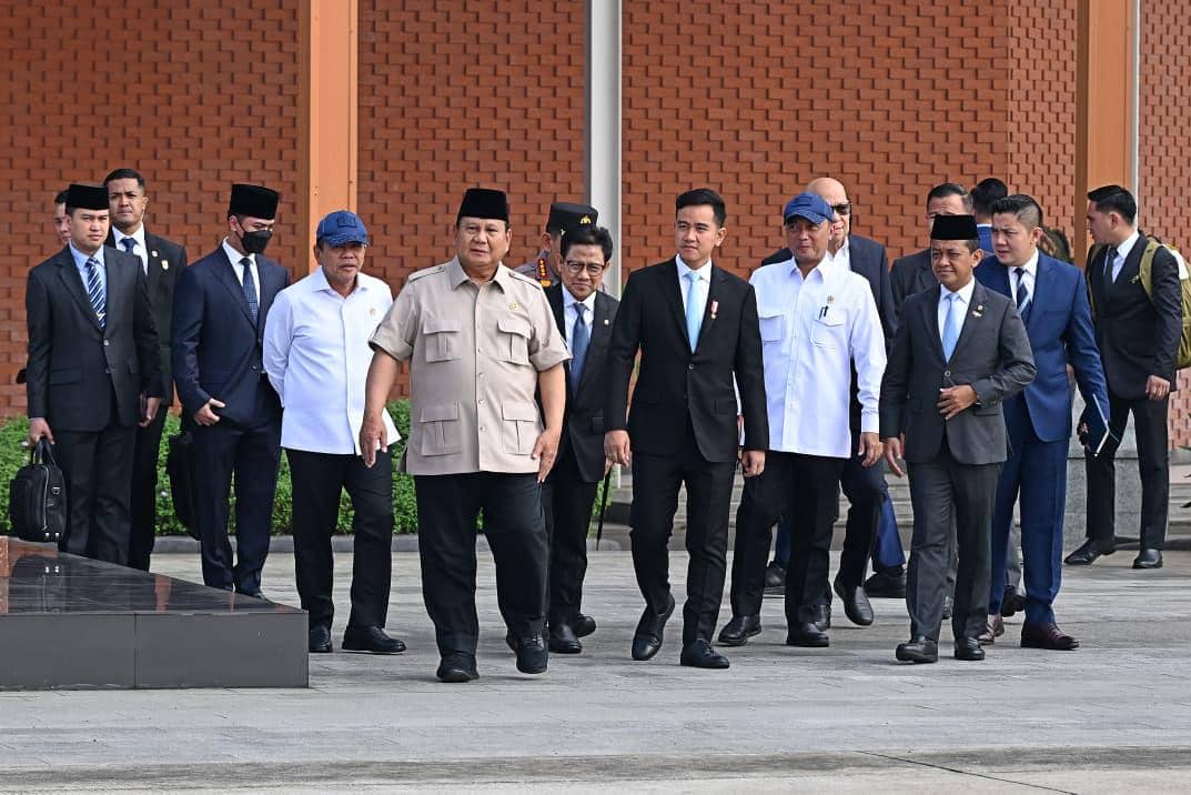 Dilepas Gibran, Prabowo Terbang ke Filipina Hadiri KTT ke-48 ASEAN