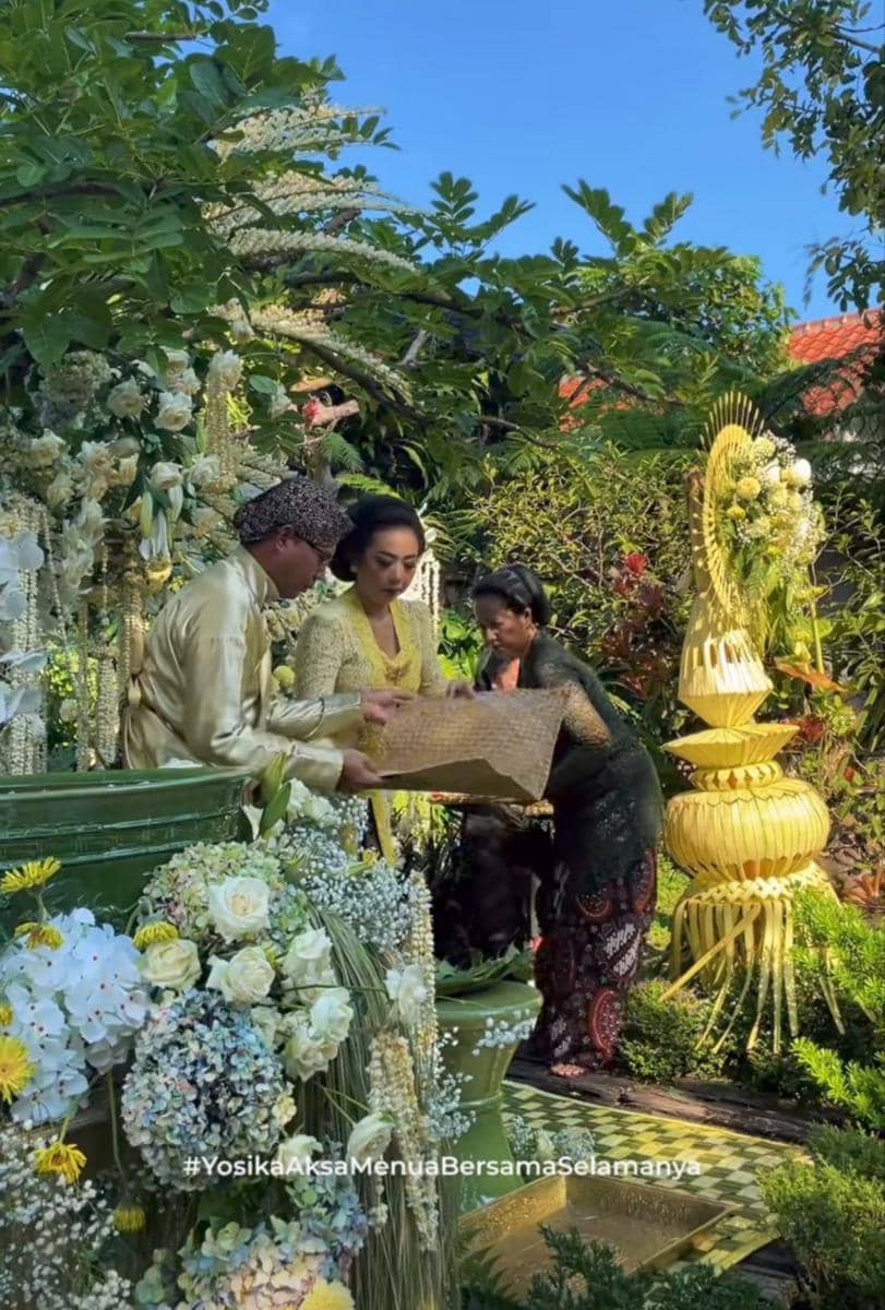 Pernak pernik siraman anak Soimah