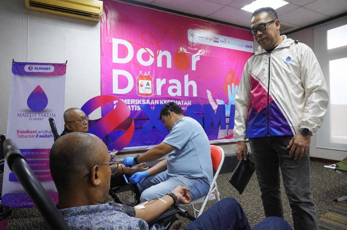 1 Tahun XLSMART, Cek Kesehatan dan Kumpulkan 130 Kantong Darah