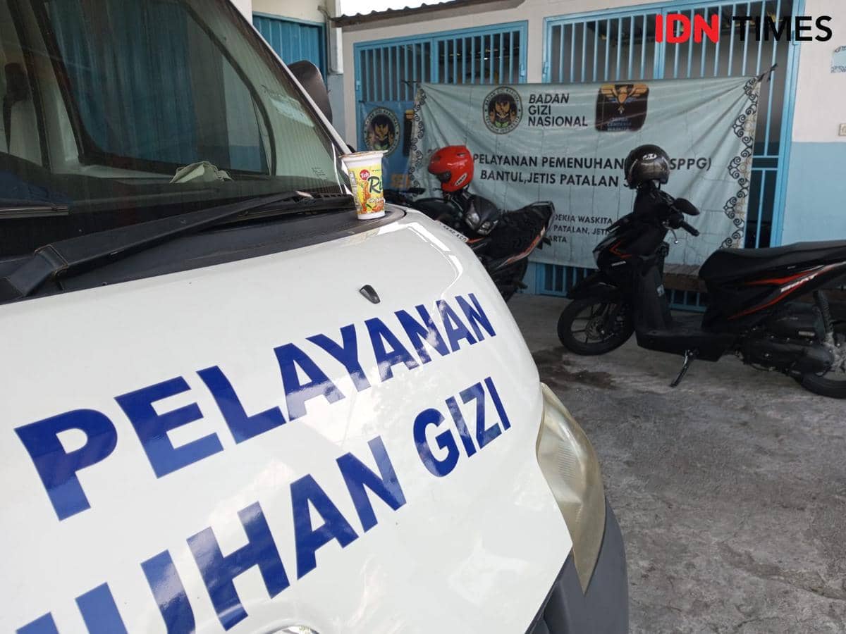 SPPG Jetis Patalan 3 yang memberikan layanan MBG pada siswa SDN Kowang Jetis. (IDN Times/Daruwaskita)