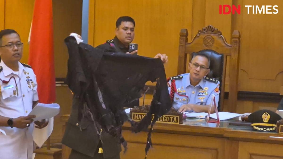 air keras, Andrie Yunus, TNI