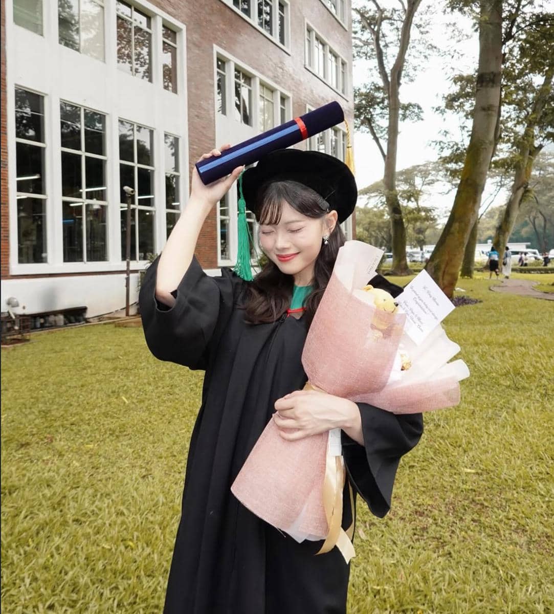 Fiony JKT48 wisuda