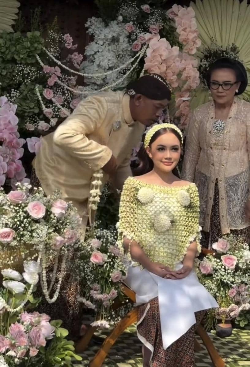 Siraman Yosika Ayumi