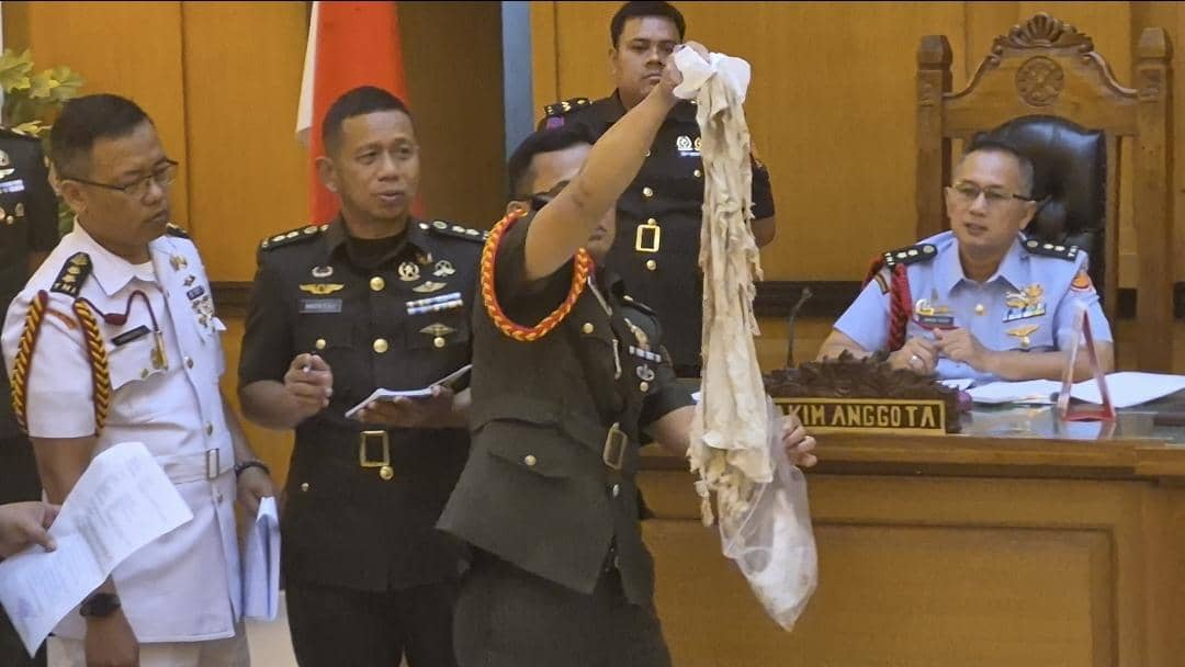 Andrie Yunus, air keras, TNI