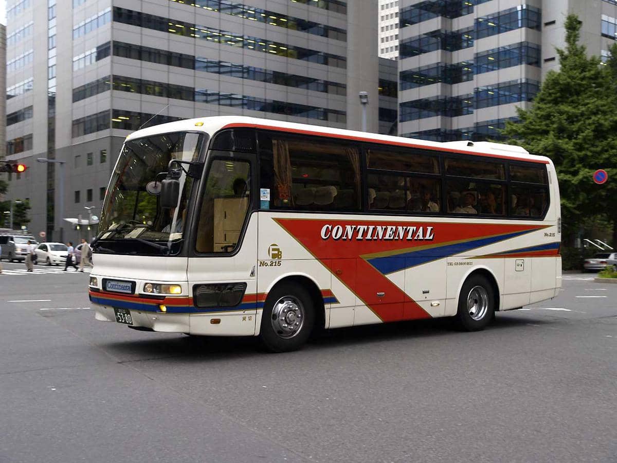 potret bus di Tokyo