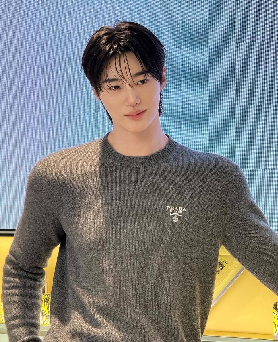inspirasi gaya rambut pria ala Byeon Woo Seok