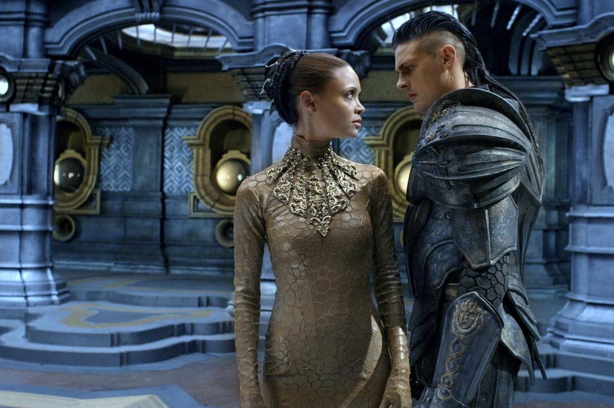 Karl Urban (kanan) dalam film The Chronicles of Riddick