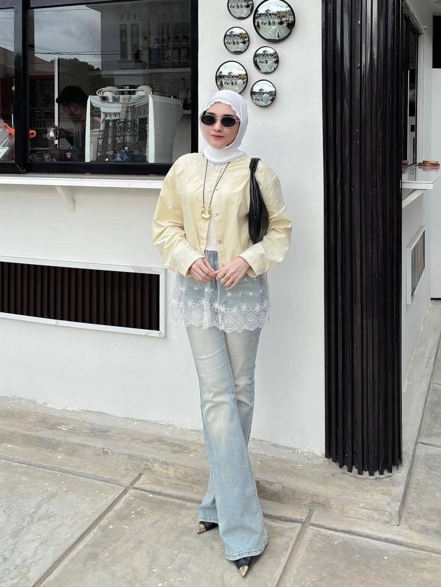 OOTD Blue Jeans ala Lisna Feri