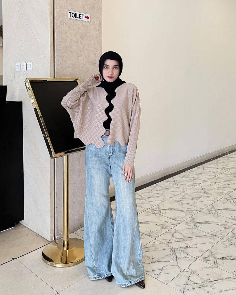 OOTD Blue Jeans ala Lisna Feri