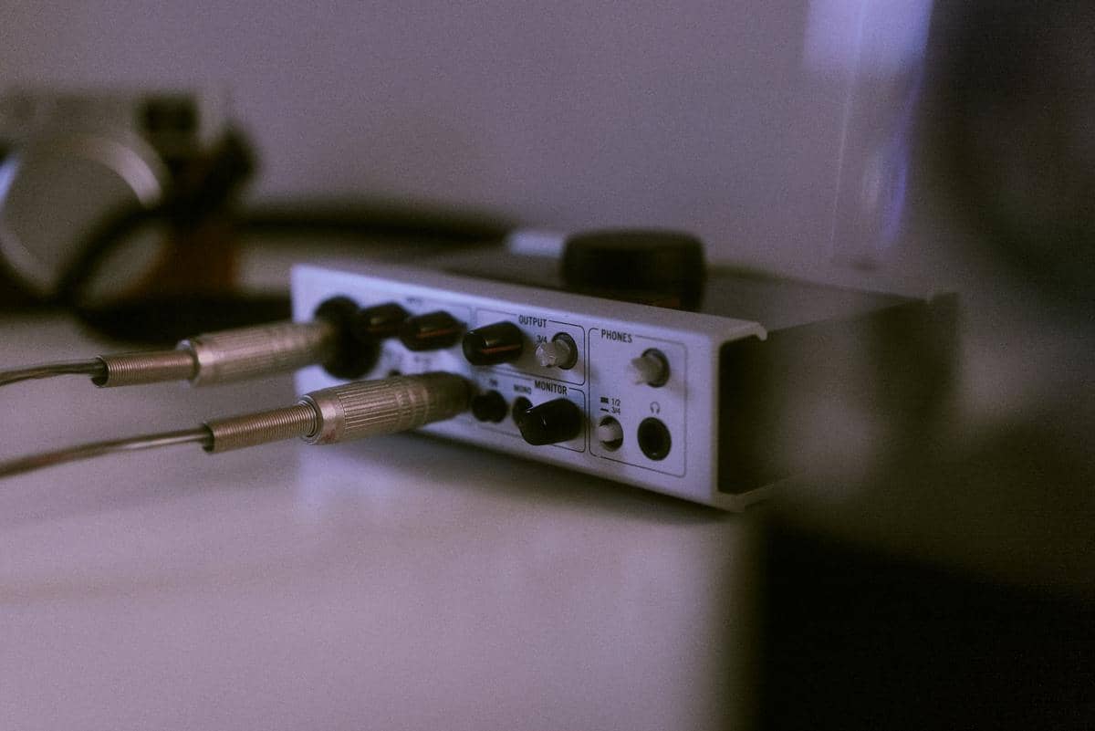 ilustrasi audio interface