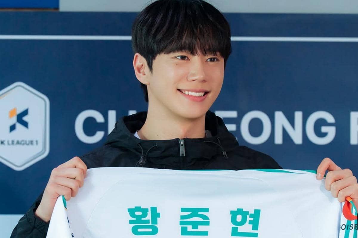 7 Drakor Adaptasi Dibintangi Lee Jun Young, Terbaru Reborn Rookie