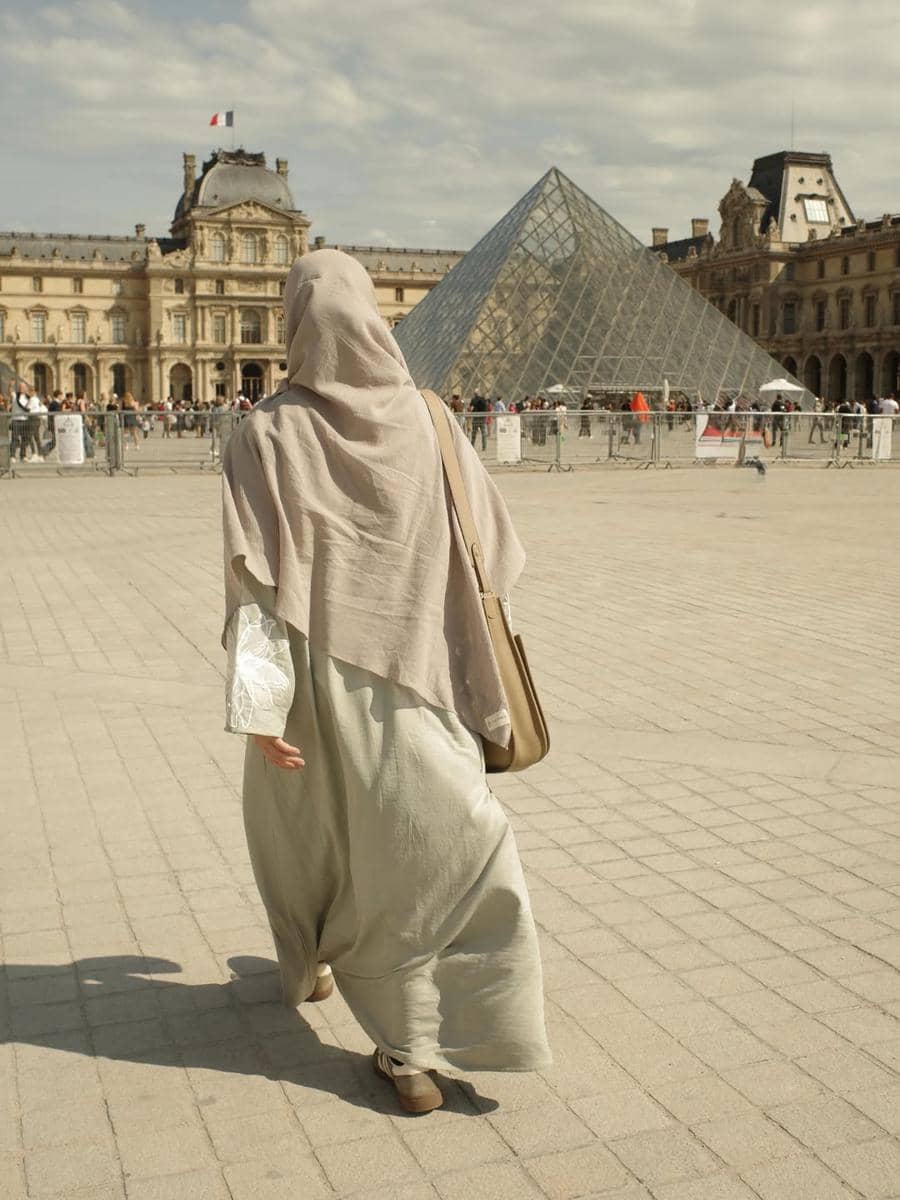 Penampilan Natasha Rizky saat berlibur di Paris