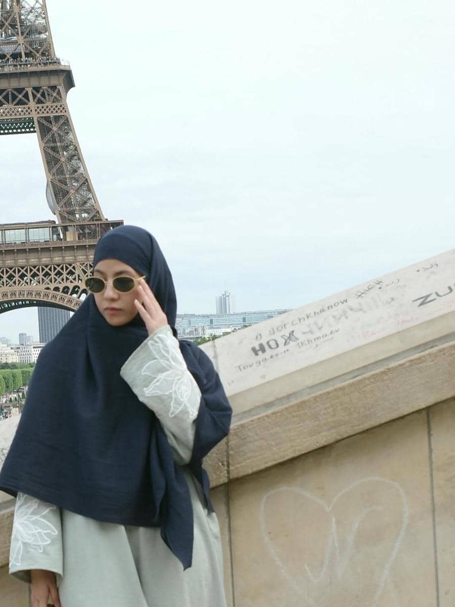Penampilan Natasha Rizky saat berlibur di Paris