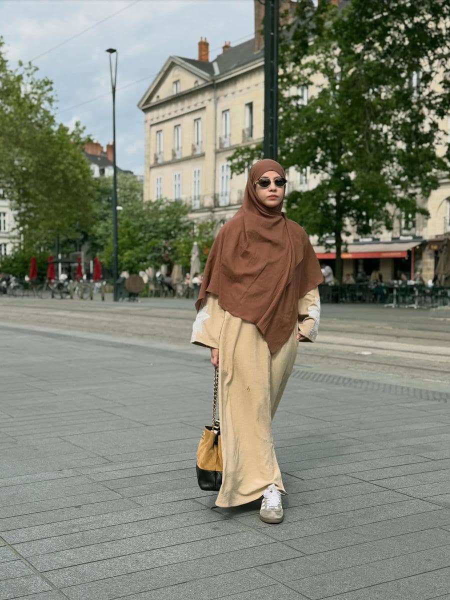 Penampilan Natasha Rizky saat berlibur di Paris