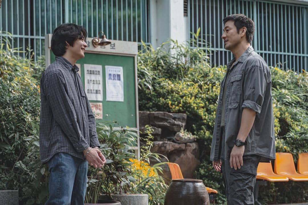 7 Usaha Tae Joo Membebaskan Gi Beom di The Scarecrow