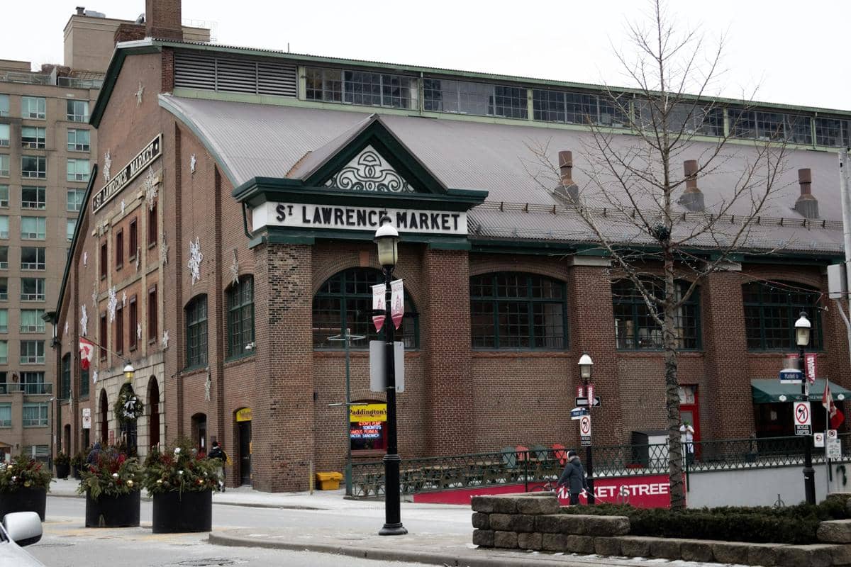 Potret St. Lawrence Market, Toronto, Kanada