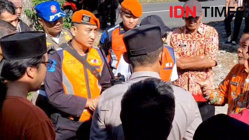 Penutupan Perlintasan Kereta di Magetan Diprotes Warga