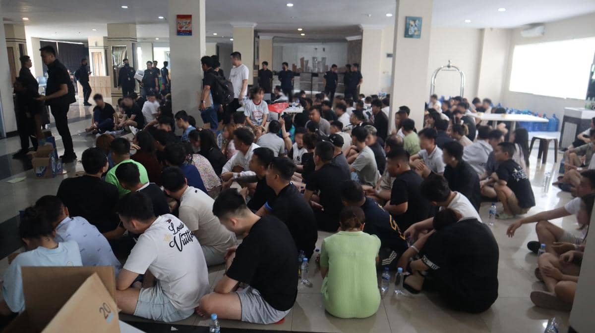 Imigrasi Jaring 210 WNA Diduga Penipu Investasi Daring di Batam