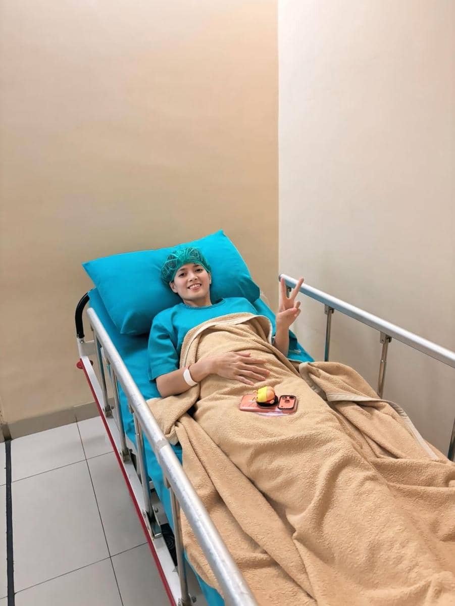 Chika Jessica dirawat di rumah sakit