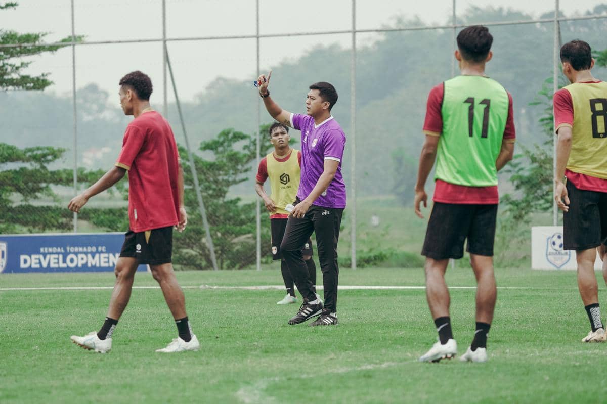 Pelatih Kendal Tornado FC, Stefan Keeltjes. (dok. KTFC)