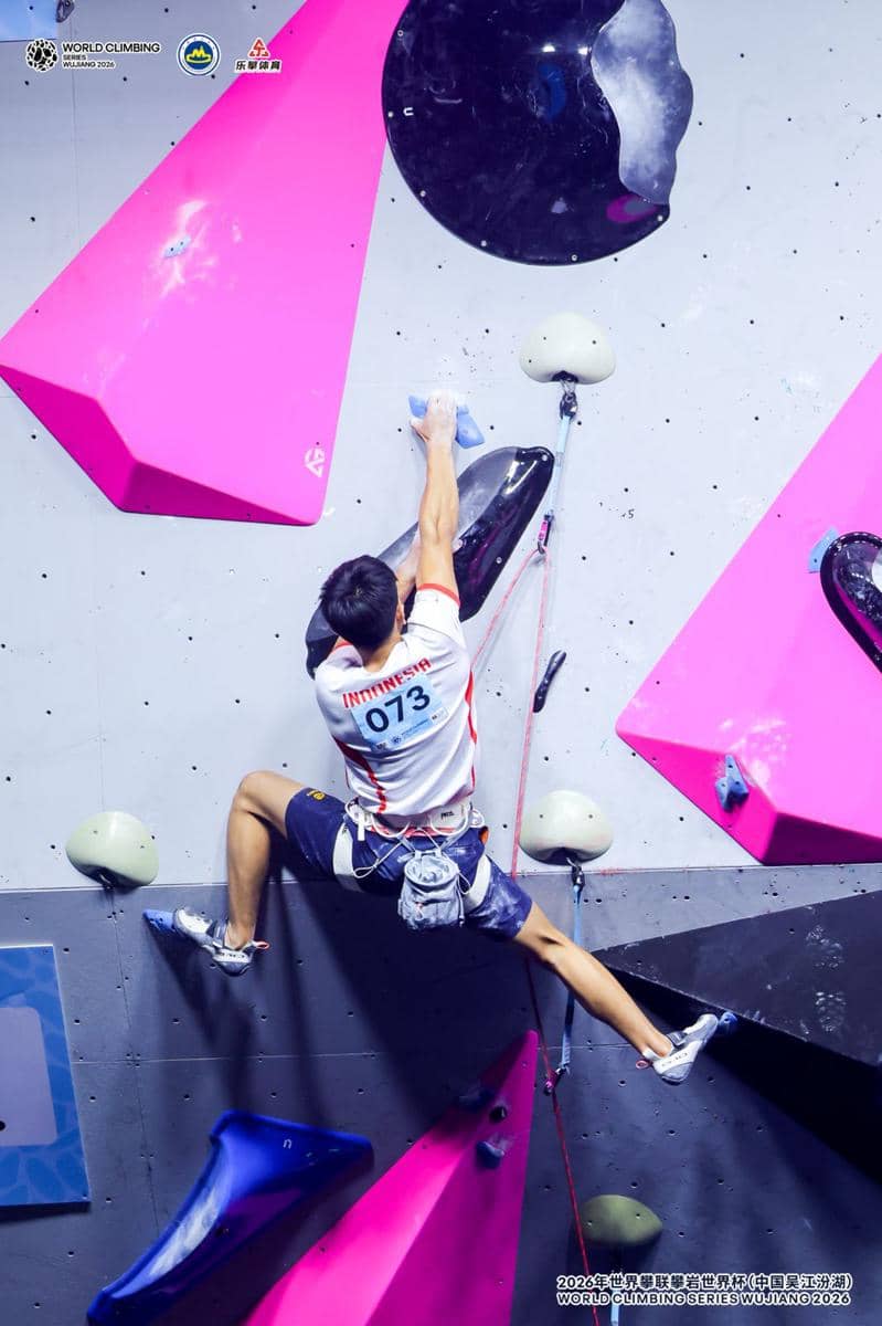 Putra Tri Ramadani di babak kualifikasi Lead Putri di World Climbing series Wujiang 2026. 