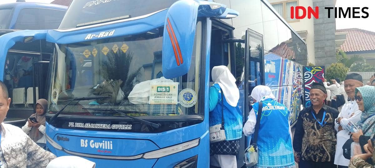 Jemaah Majalengka Kembali Diberangkatkan, Satu Orang Meninggal Dunia
